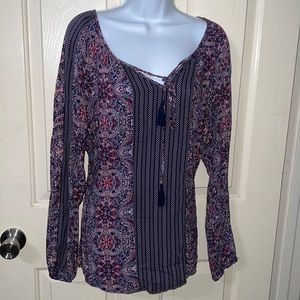 Adorable Purple Top! Paisley Print